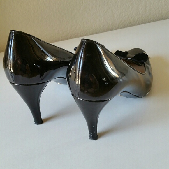 ArMaNi paTenT puMps - Picture 5 of 9